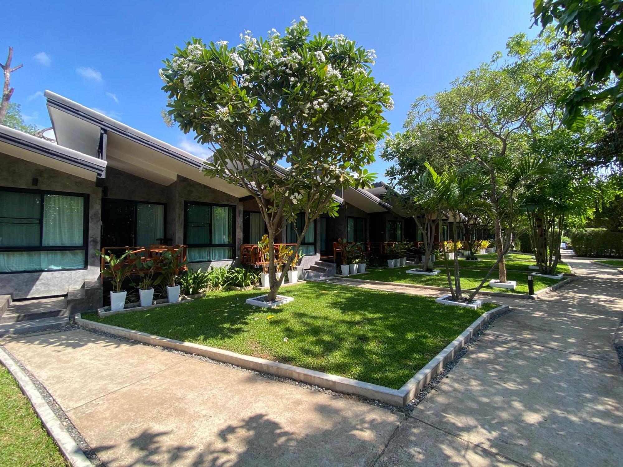 Family House Zen Boutique Resor 4*